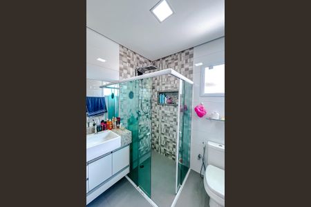 Casa à venda com 256m², 3 quartos e 4 vagasBanheiro da Suíte 1