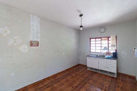 Casa à venda com 188m², 3 quartos e 3 vagasCozinha da casa 02