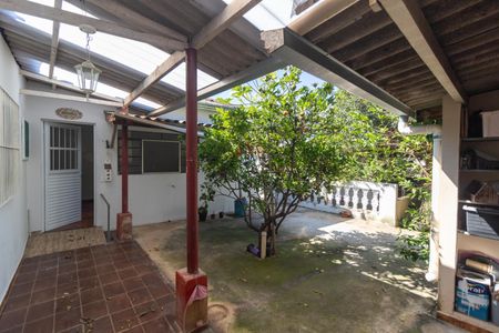 Casa à venda com 188m², 3 quartos e 3 vagasQuintal