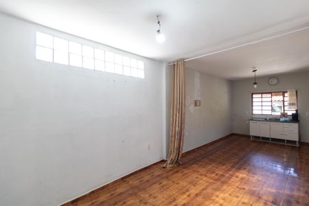 Casa à venda com 188m², 3 quartos e 3 vagasSala da casa 02