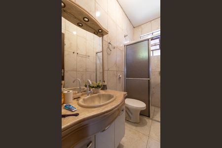 Casa à venda com 188m², 3 quartos e 3 vagasBanheiro da casa 01