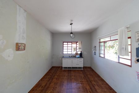 Casa à venda com 188m², 3 quartos e 3 vagasCozinha da casa 02