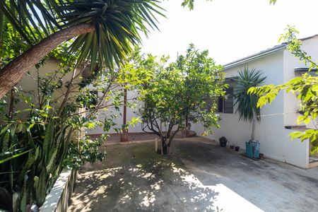 Casa à venda com 188m², 3 quartos e 3 vagasQuintal