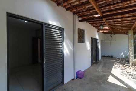 Casa à venda com 188m², 3 quartos e 3 vagasQuintal