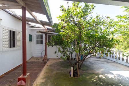 Casa à venda com 188m², 3 quartos e 3 vagasQuintal
