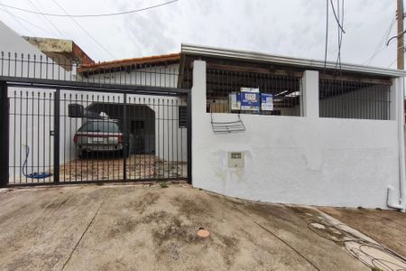 Casa à venda com 188m², 2 quartos e 3 vagasFachada