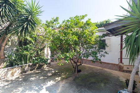 Casa à venda com 188m², 3 quartos e 3 vagasQuintal