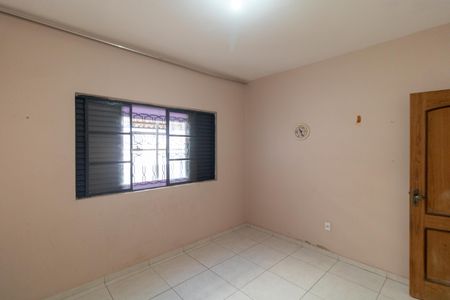 Casa à venda com 188m², 3 quartos e 3 vagasQuarto 01 da casa 01