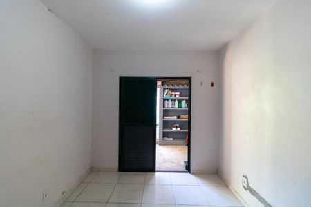 Casa à venda com 188m², 3 quartos e 3 vagasQuarto 02 da casa 01