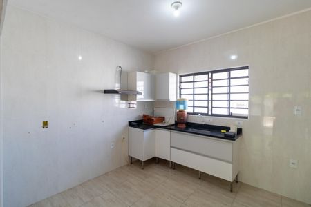 Casa à venda com 188m², 3 quartos e 3 vagasCozinha da casa 01