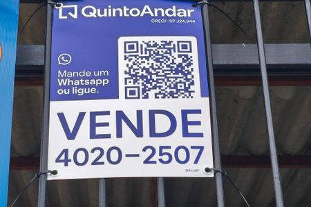 Casa à venda com 188m², 2 quartos e 3 vagasPLACA INSTALADA NA FACHADA