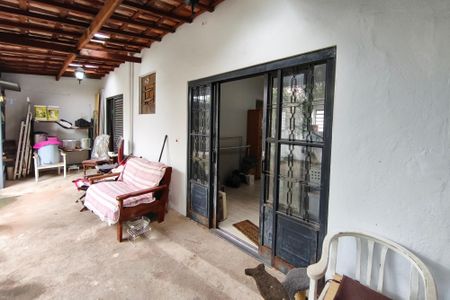 Casa à venda com 188m², 2 quartos e 3 vagasQuintal