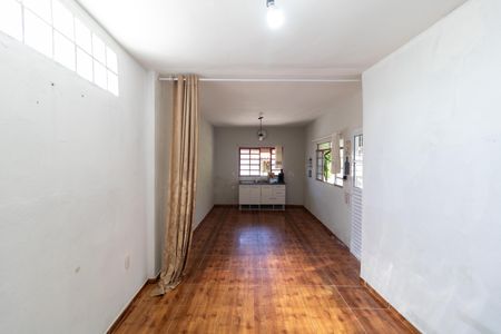 Casa à venda com 188m², 3 quartos e 3 vagasSala da casa 02