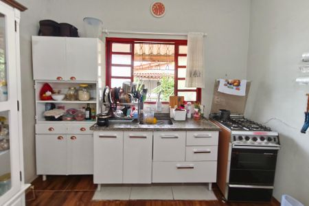 Casa à venda com 188m², 2 quartos e 3 vagasCasa 2 - Cozinha