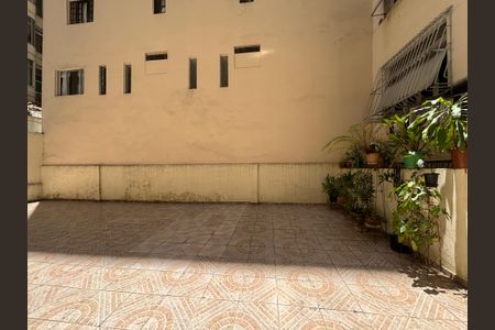 Apartamento à venda com 140m², 2 quartos e 1 vagaÁrea comum - piscina