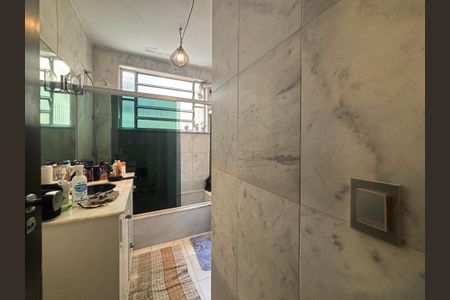 Apartamento à venda com 140m², 2 quartos e 1 vagaBanheiro social