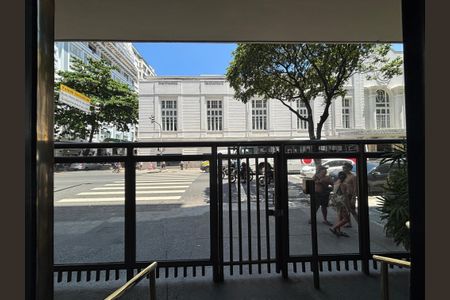 Apartamento à venda com 140m², 2 quartos e 1 vagaPortaria - saída do Copacabana palace