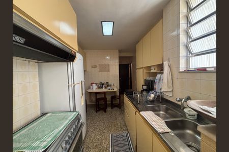 Apartamento à venda com 140m², 2 quartos e 1 vagaCozinha