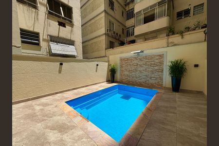 Apartamento à venda com 140m², 2 quartos e 1 vagaÁrea comum - piscina