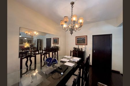 Apartamento à venda com 140m², 2 quartos e 1 vagaSala