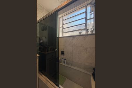 Apartamento à venda com 140m², 2 quartos e 1 vagaBanheiro social - banheira