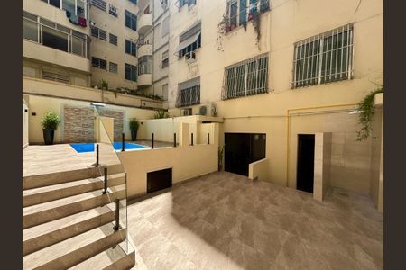 Apartamento à venda com 140m², 2 quartos e 1 vagaÁrea comum - piscina