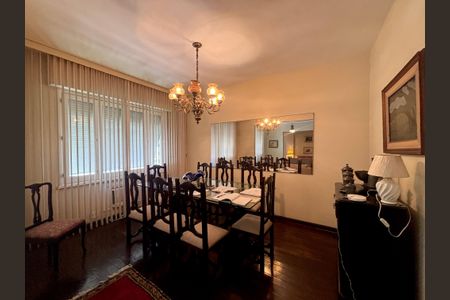 Apartamento à venda com 140m², 2 quartos e 1 vagaSala