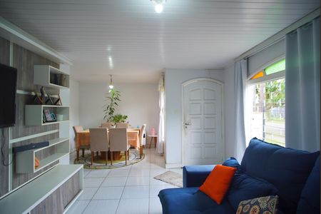 Sala de Estar de casa para alugar com 4 quartos, 300m² em Jardim Dona Leopoldina, Porto Alegre
