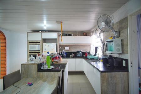 Casa à venda com 300m², 4 quartos e 3 vagasCozinha