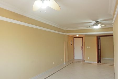 Apartamento para alugar com 136m², 3 quartos e 1 vagaSala