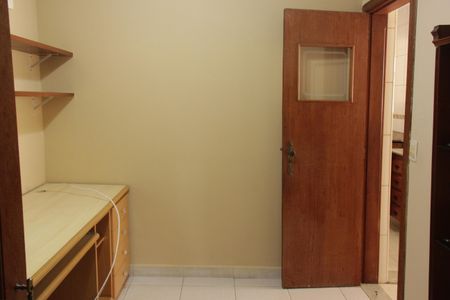 Apartamento para alugar com 136m², 3 quartos e 1 vagaQuarto de Serviço