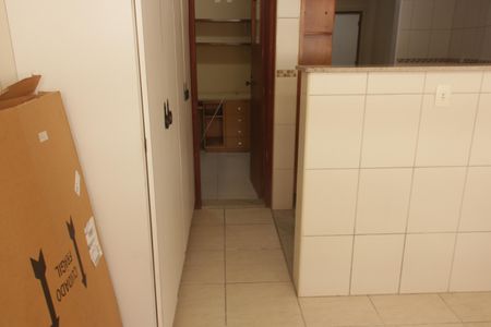 Apartamento para alugar com 136m², 3 quartos e 1 vagaÁrea de Serviço