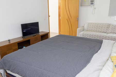 Casa de condomínio para alugar com 180m², 3 quartos e 2 vagasQuarto 2 - Suíte