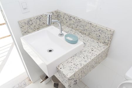 Casa de condomínio para alugar com 180m², 3 quartos e 2 vagasLavabo