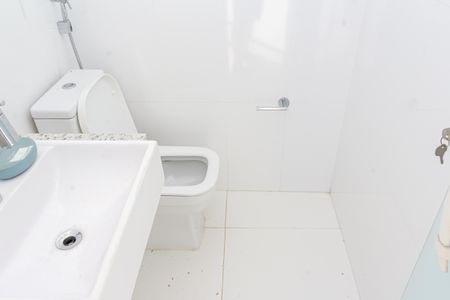 Casa de condomínio para alugar com 180m², 3 quartos e 2 vagasLavabo