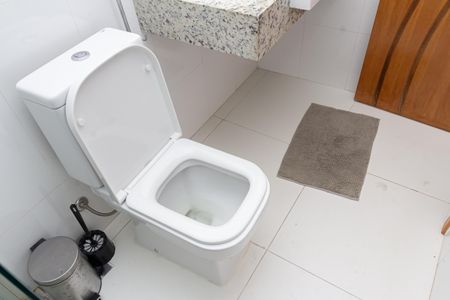 Casa de condomínio para alugar com 180m², 3 quartos e 2 vagasBanheiro da Suíte 2