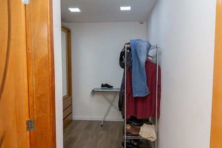 Casa de condomínio para alugar com 180m², 3 quartos e 2 vagasCloset da suíte 2