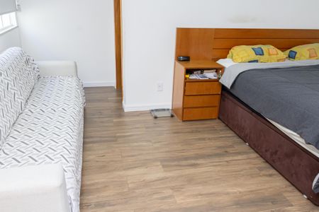 Casa de condomínio para alugar com 180m², 3 quartos e 2 vagasQuarto 2 - Suíte