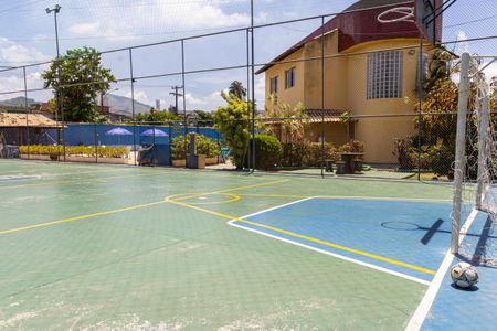 Casa de condomínio para alugar com 180m², 3 quartos e 2 vagasQuadra