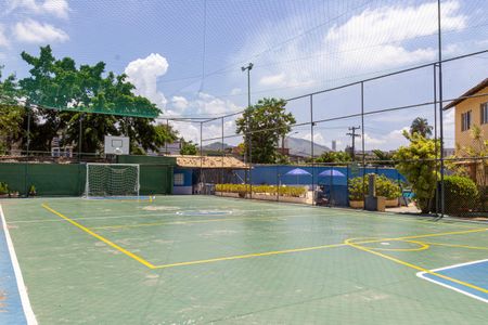 Casa de condomínio para alugar com 180m², 3 quartos e 2 vagasQuadra