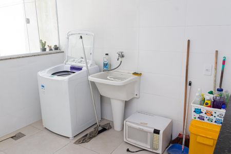 Casa de condomínio para alugar com 180m², 3 quartos e 2 vagasÁrea de Serviço