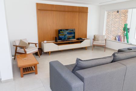 Casa de condomínio para alugar com 180m², 3 quartos e 2 vagasSala