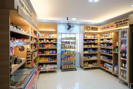 Apartamento para alugar com 59m², 2 quartos e 1 vagaMercado