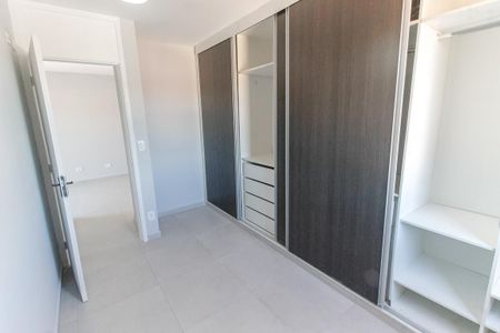 Quarto 1 - Armários de apartamento para alugar com 2 quartos, 52m² em Jardim America, Taboão da Serra