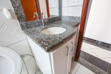 Apartamento para alugar com 84m², 2 quartos e 1 vaga Apartamento para alugar com 84m², 2 quartos e 1 vagaBanheiro Social