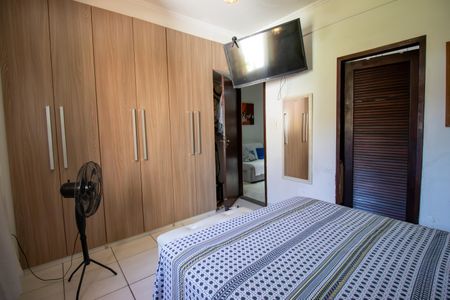 Casa à venda com 230m², 4 quartos e 1 vaga Casa à venda com 230m², 4 quartos e 1 vagaSuíte