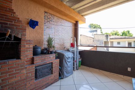 Casa à venda com 230m², 4 quartos e 1 vaga Casa à venda com 230m², 4 quartos e 1 vagaÁrea de Serviço