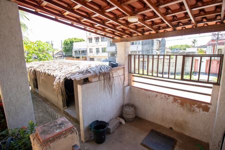 Casa à venda com 230m², 4 quartos e 1 vaga Casa à venda com 230m², 4 quartos e 1 vagaQuintal