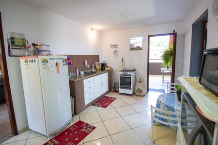 Casa à venda com 230m², 4 quartos e 1 vaga Casa à venda com 230m², 4 quartos e 1 vagaCozinha 2