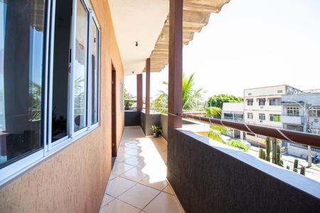Casa à venda com 230m², 4 quartos e 1 vaga Casa à venda com 230m², 4 quartos e 1 vagaVaranda da Sala